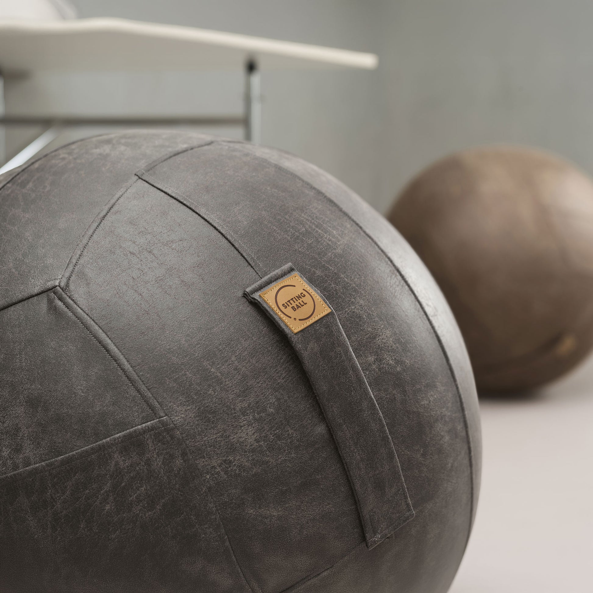Pelota para sentarse Frankie de 25,5" de diámetro