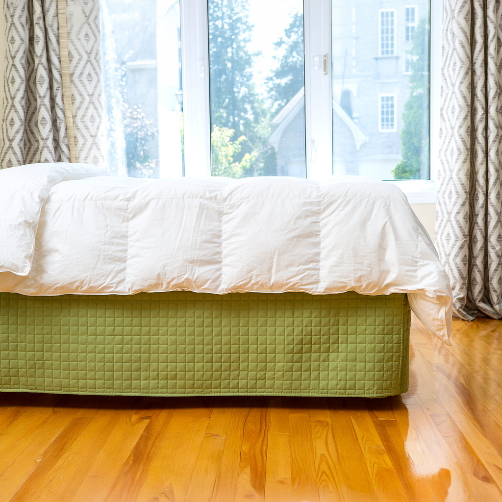 Grid Quilted Microfiber Bed Skirt – 14" Drop