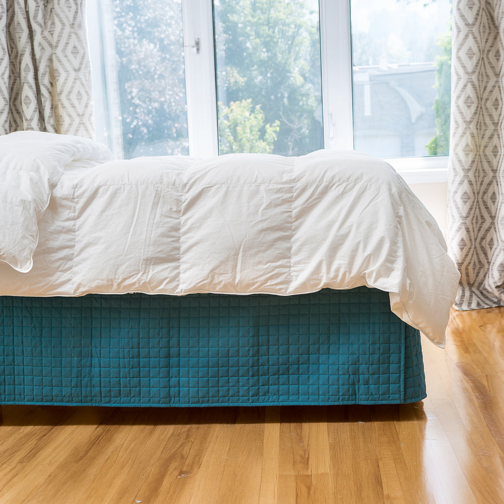 Grid Quilted Microfiber Bed Skirt – 14" Drop