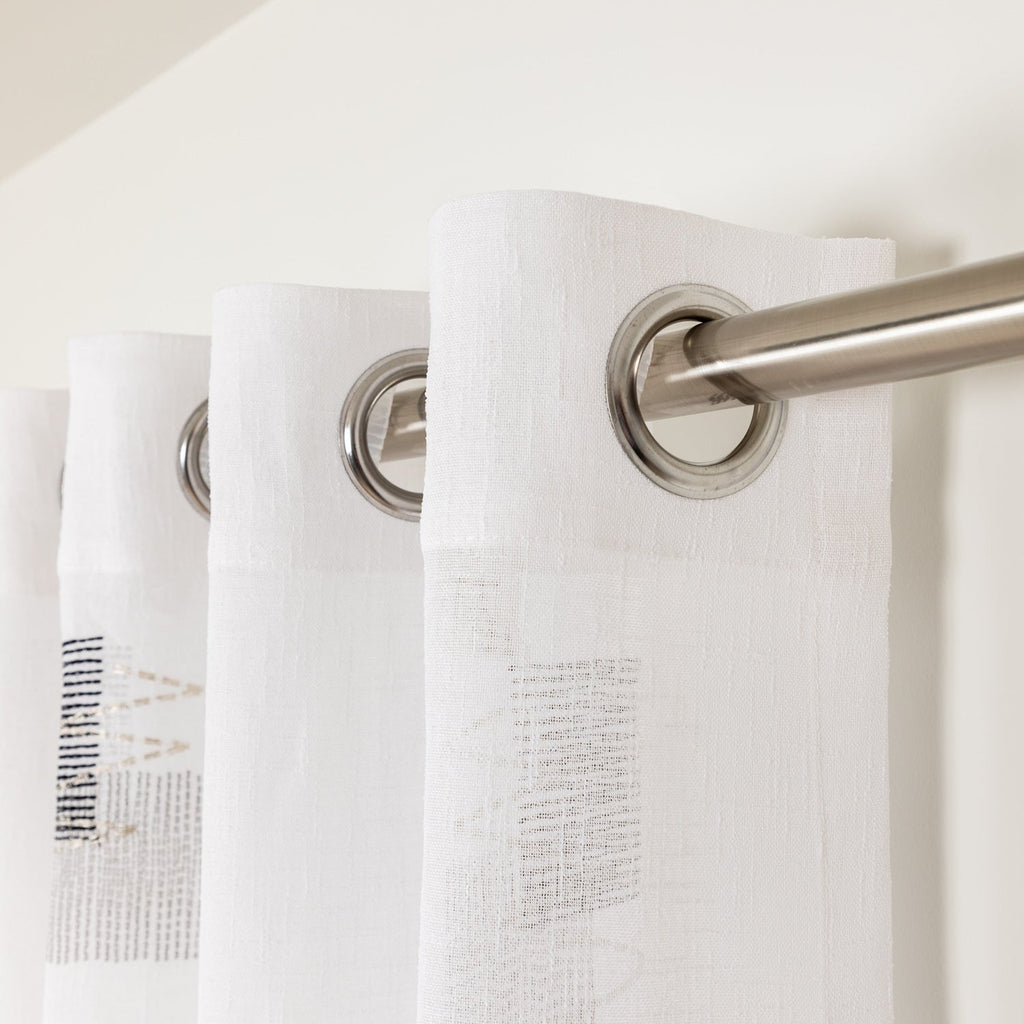 Rideau semi-transparent design 60"x96"