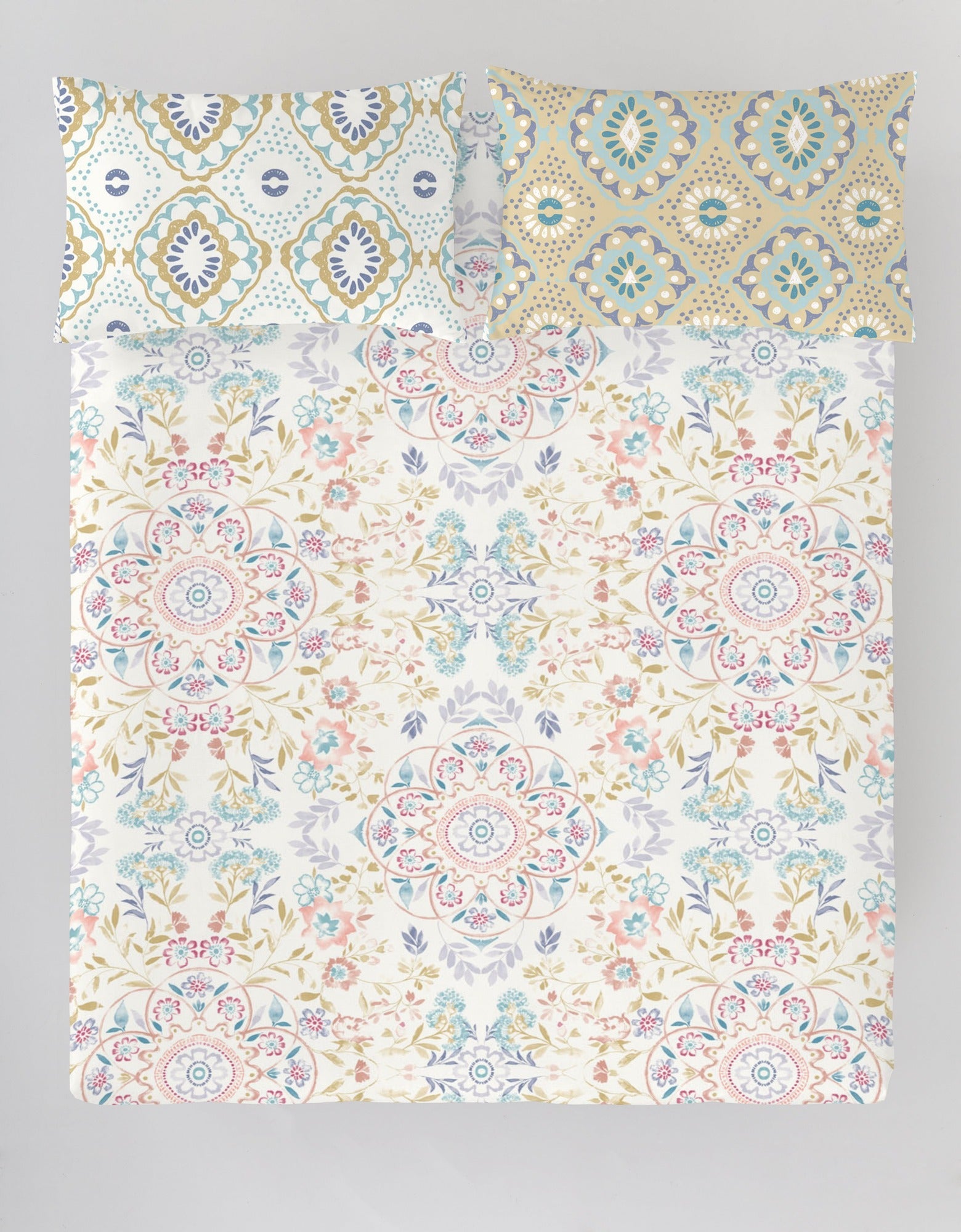 Floral patterned bedding set 