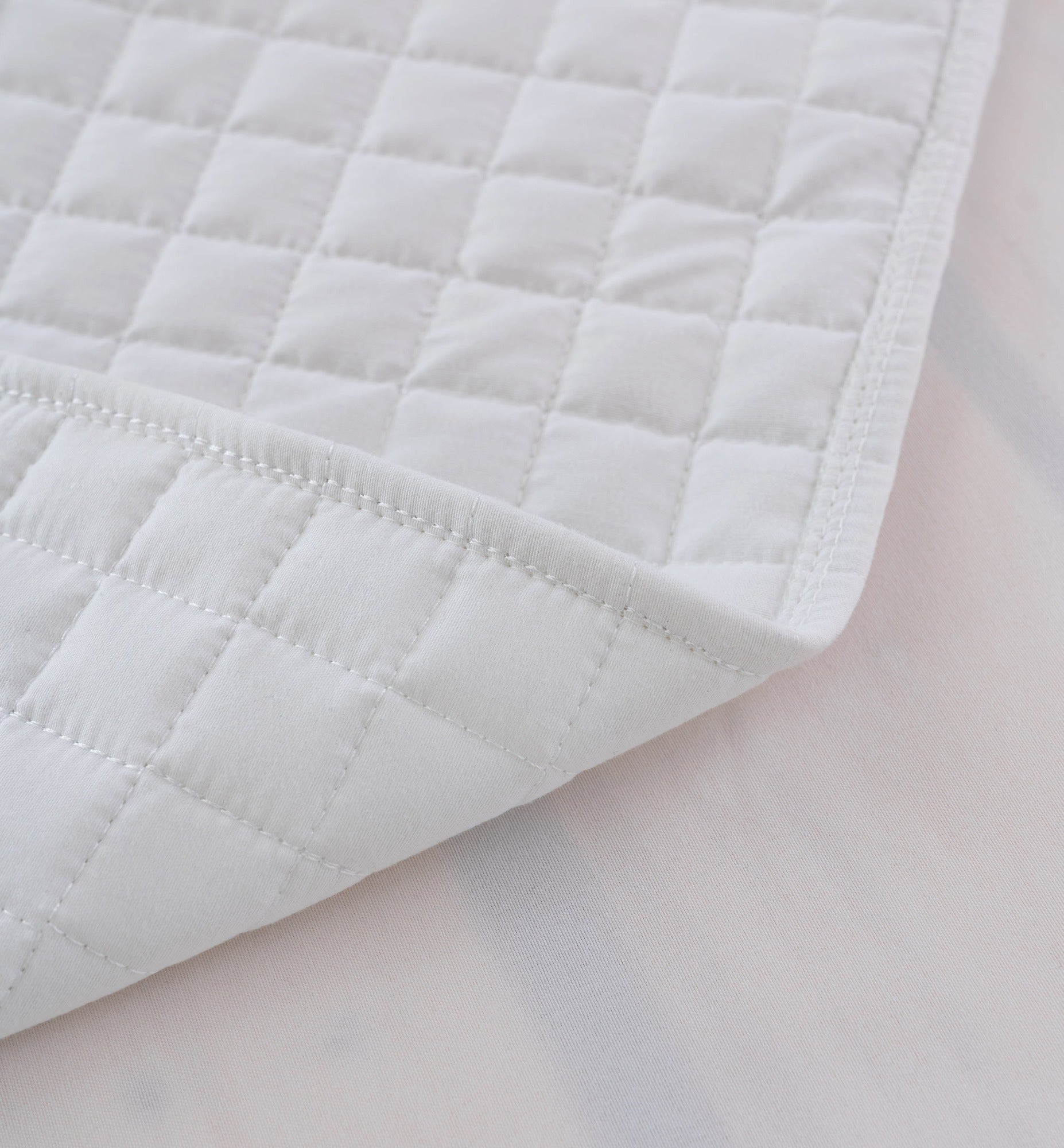 Gouchee Home Grid Bedskirt