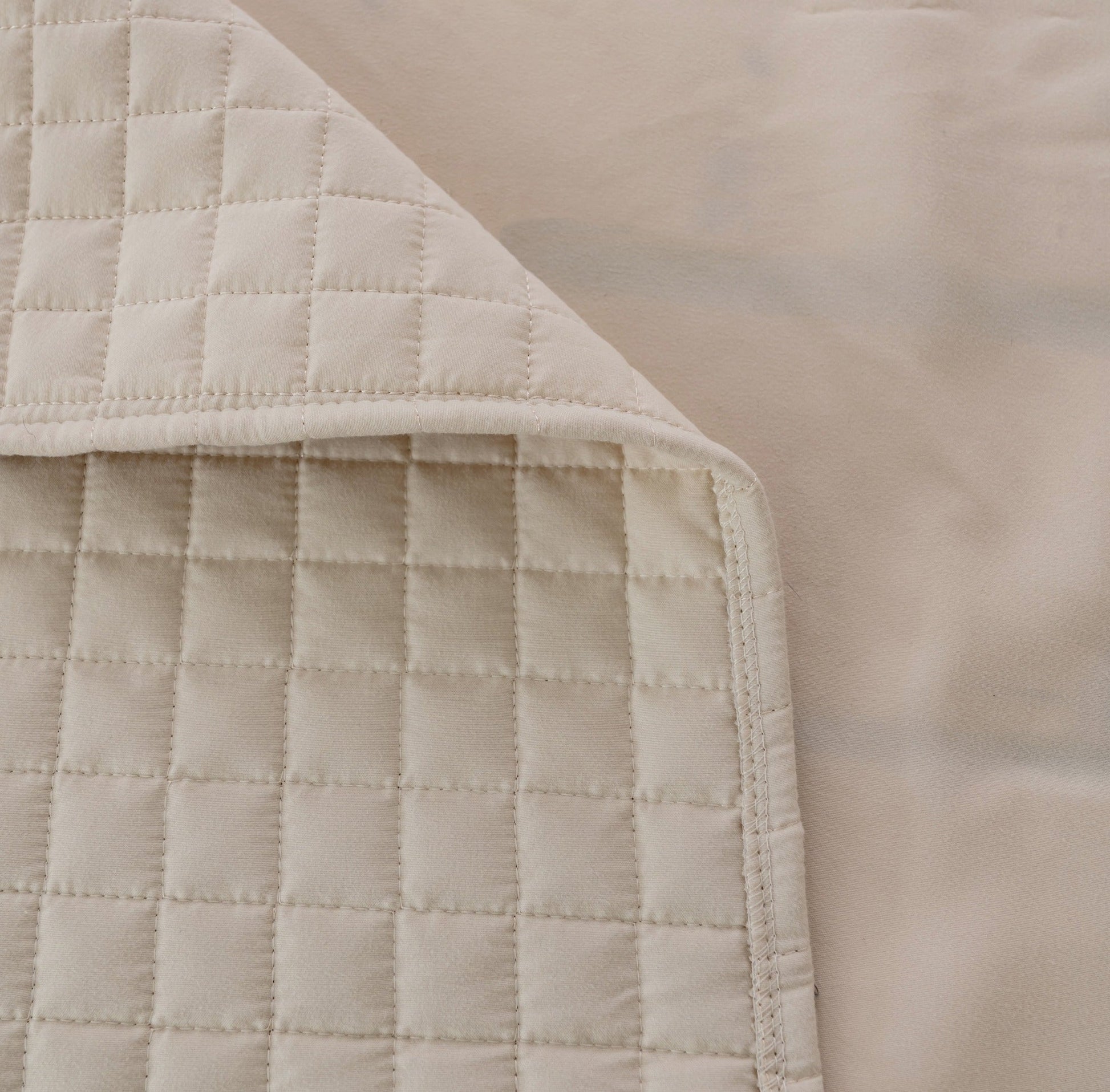 Gouchee Home Grid Bedskirt