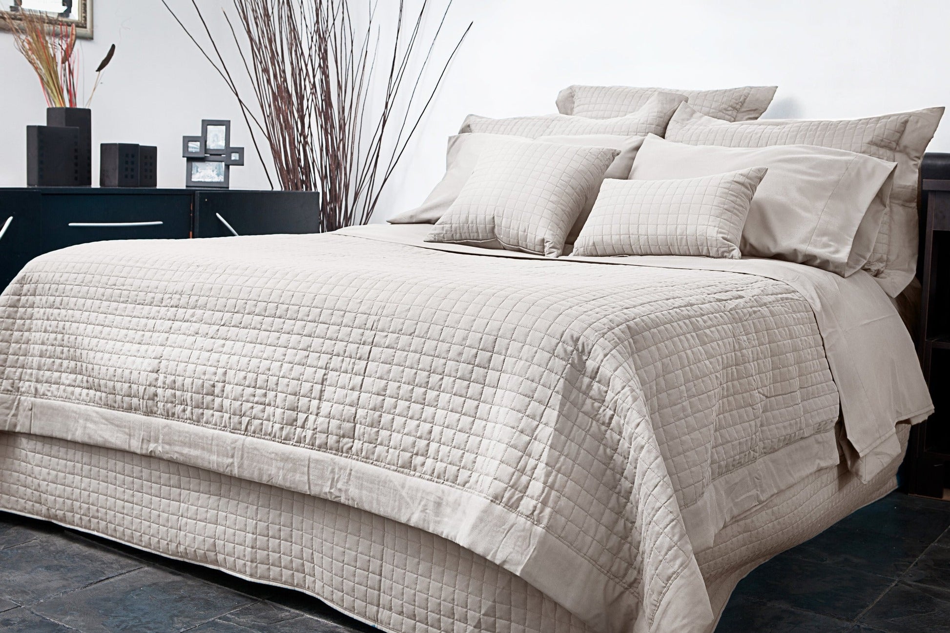 Gouchee Home Grid Bedskirt