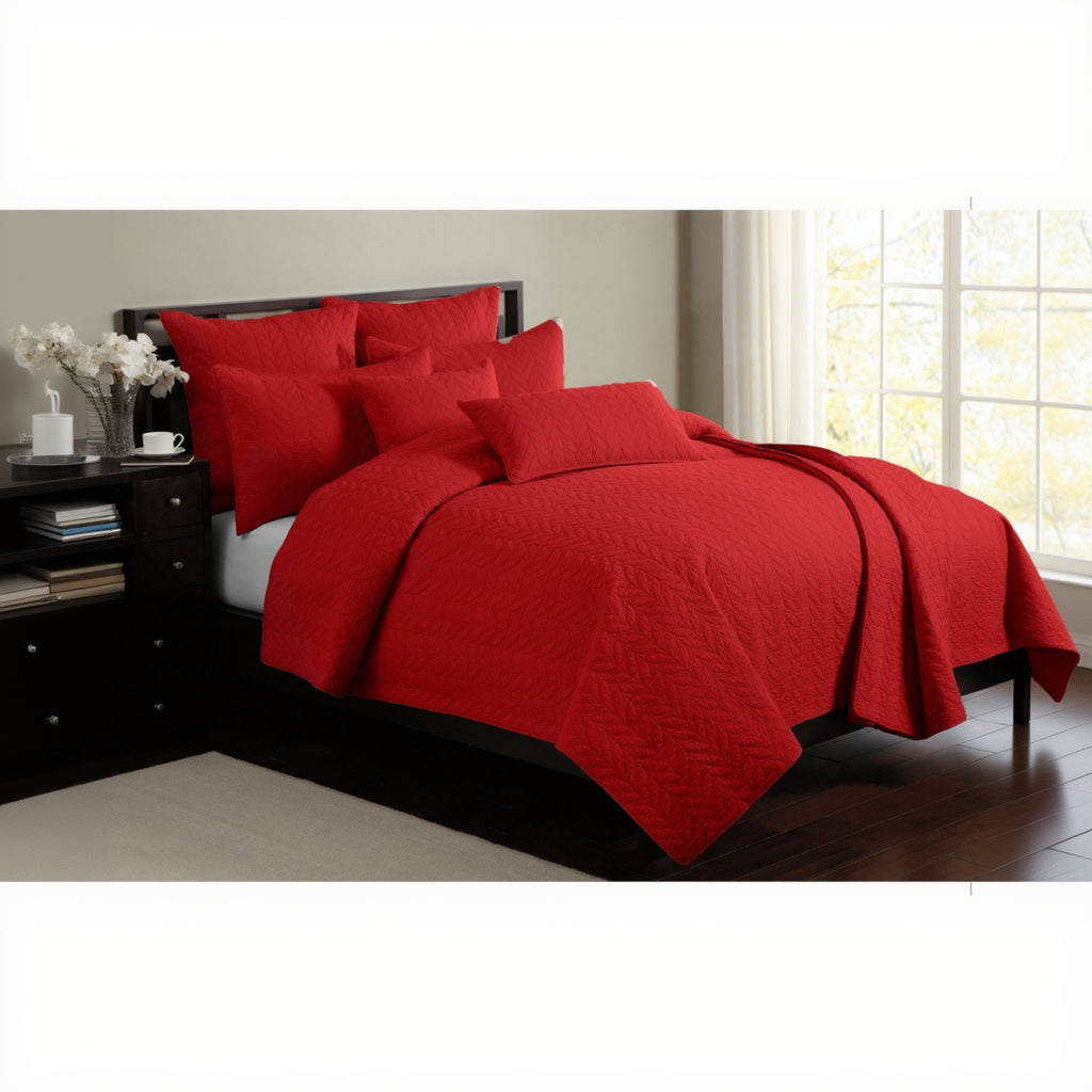 Gouchee Home Leaf Solid Quilt Set Queen