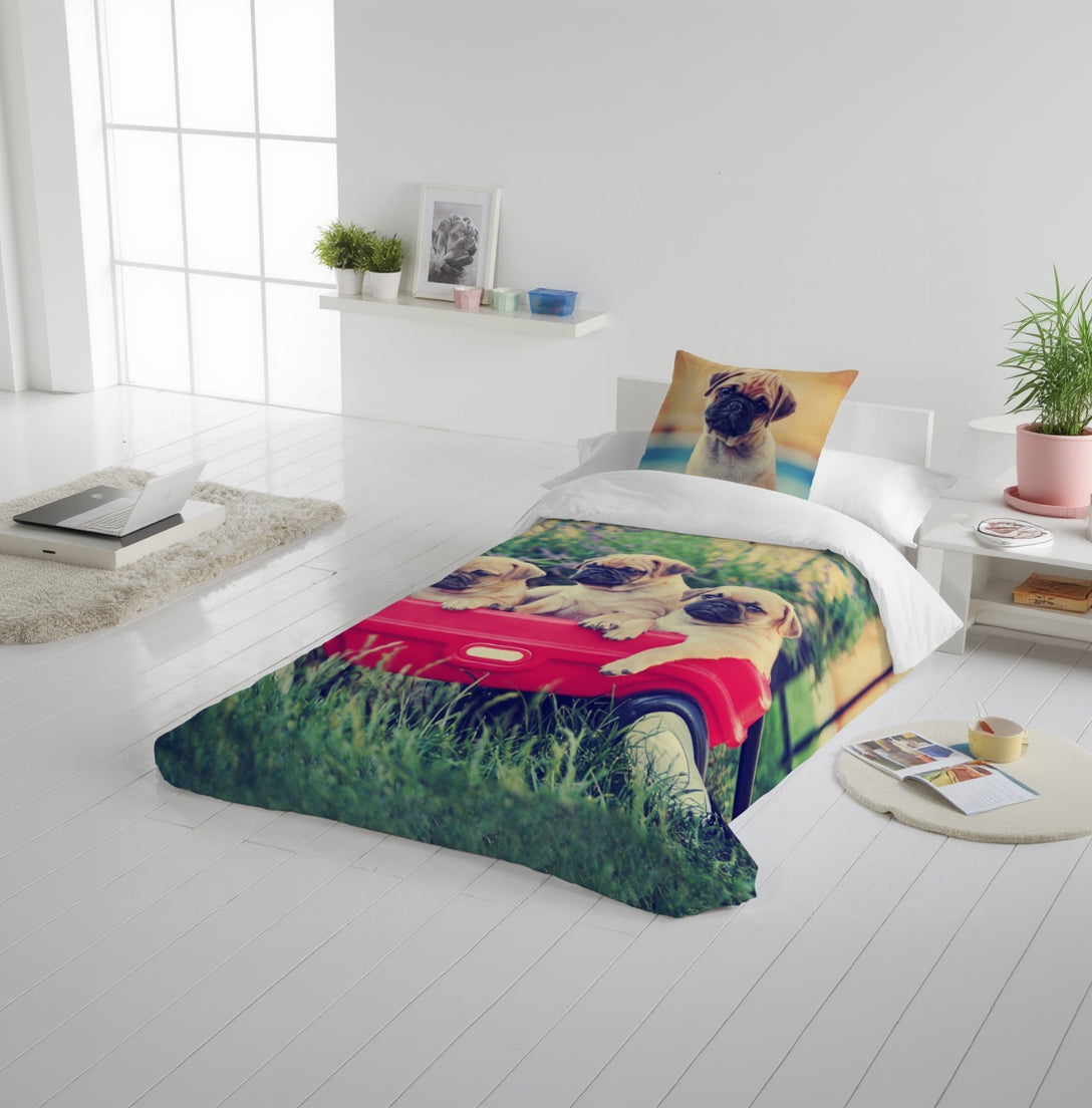 Gouchee Home Pugs in Wagon Duvet Cover Set