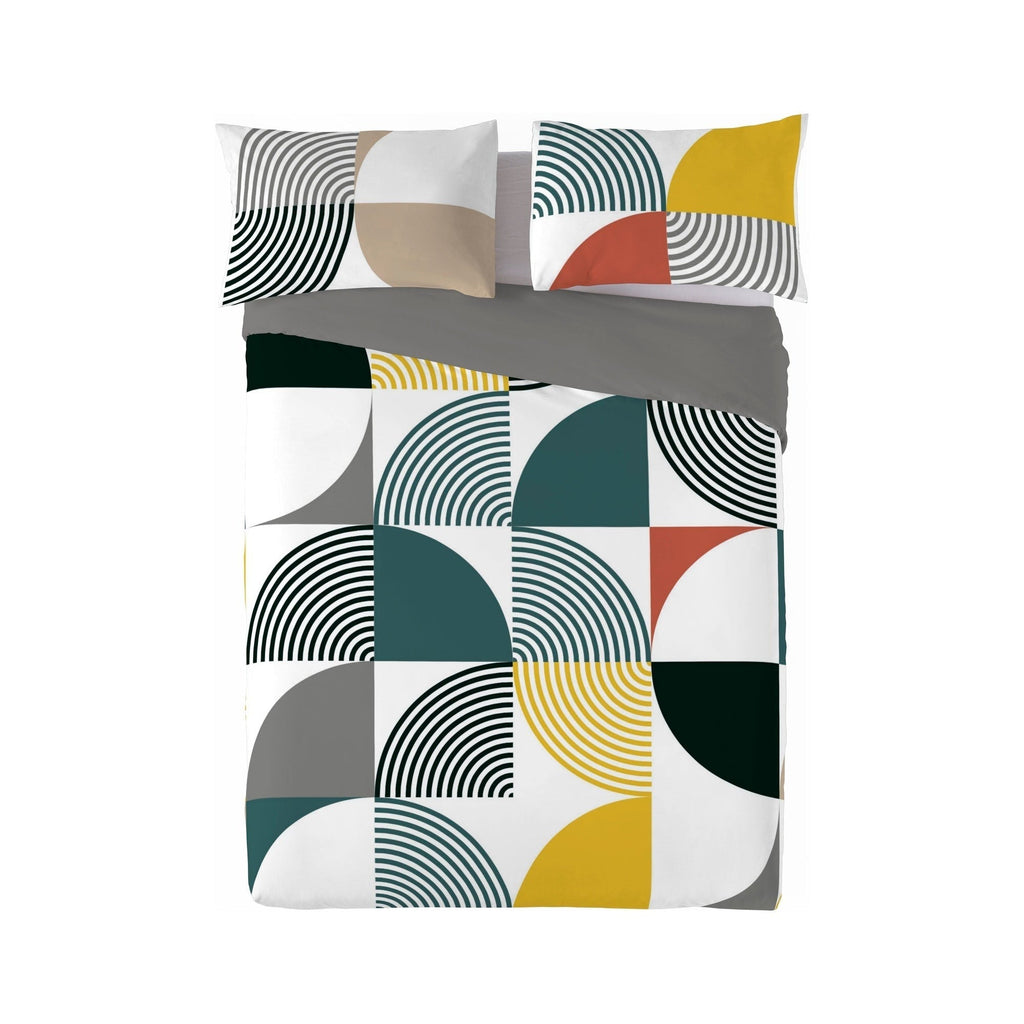 Geometric patterned bedding set with colorful design 