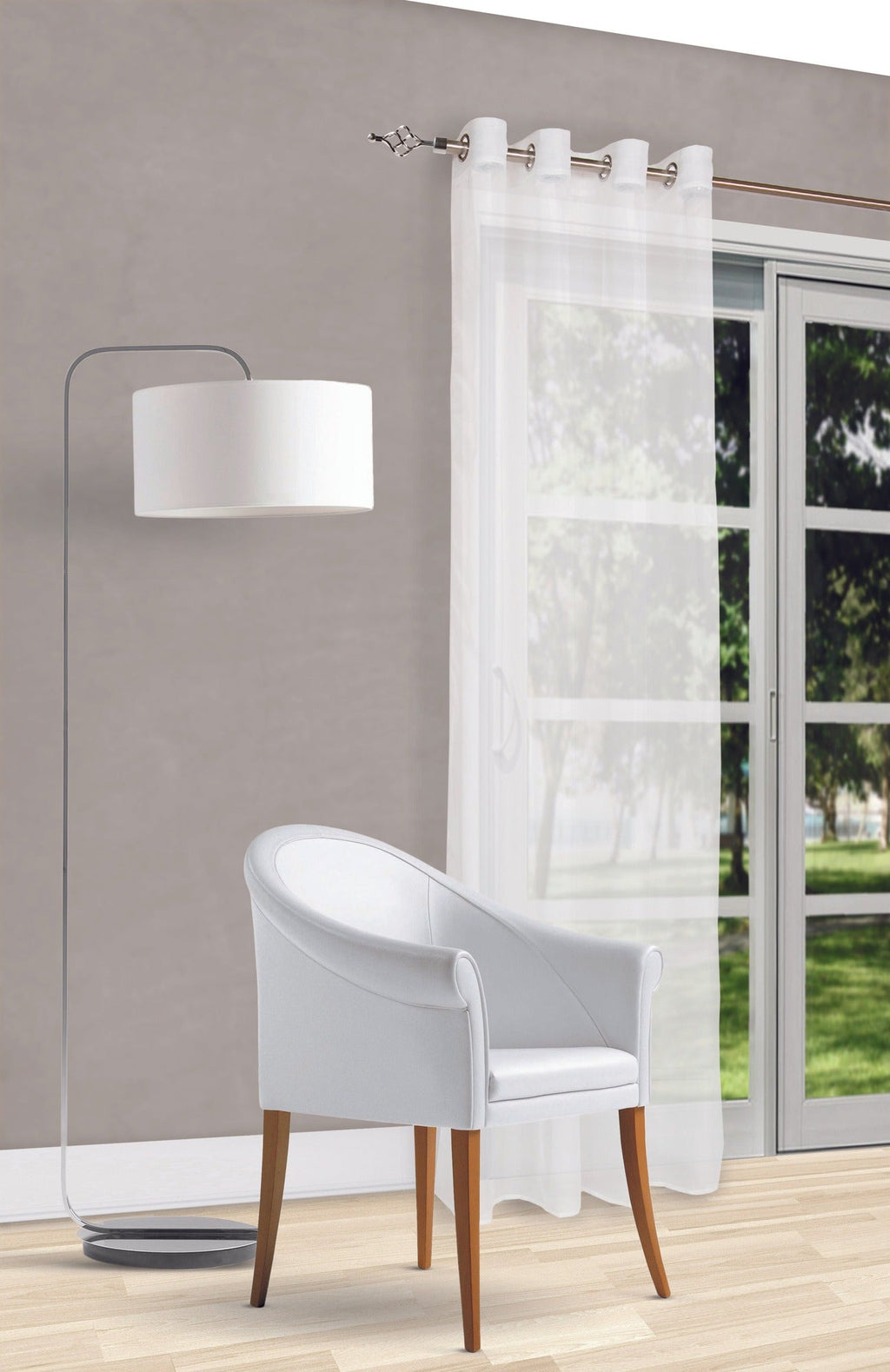 Cortina transparente con ojales Iris de 54" x 96"