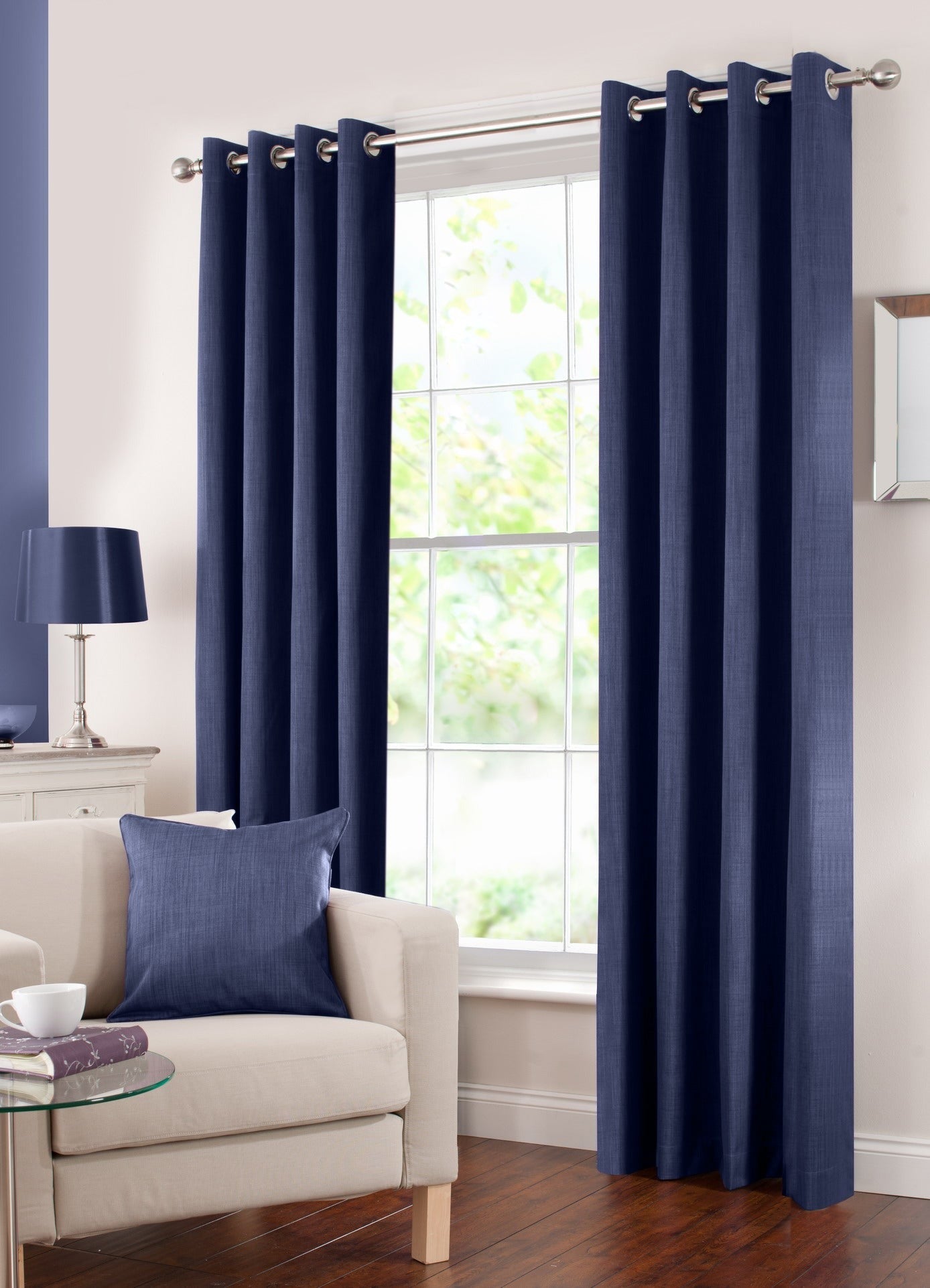 Rideau occultant à panneau solaire