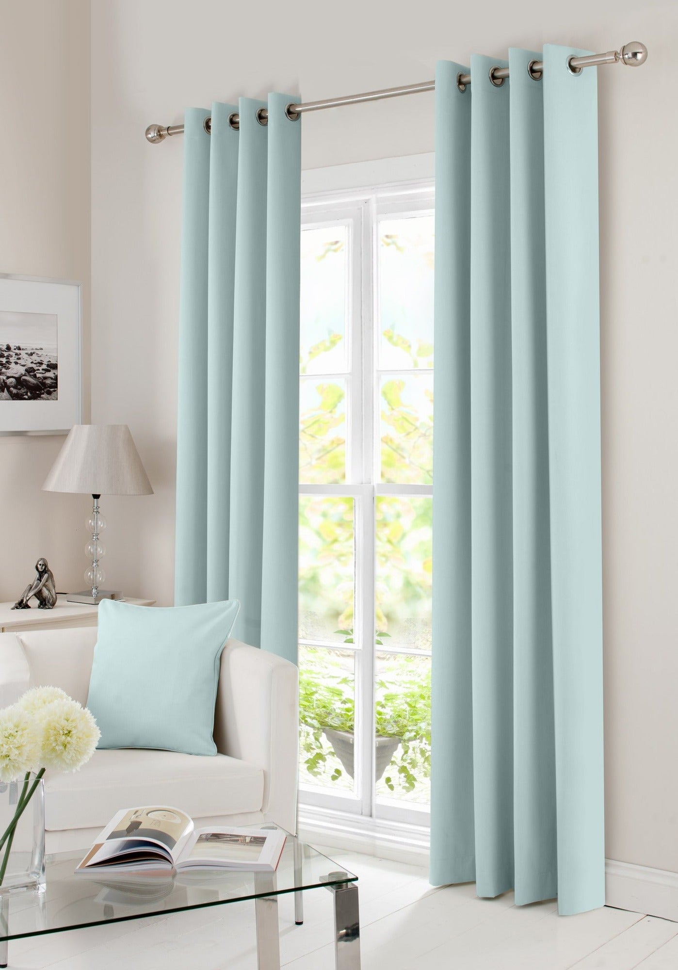 Rideau occultant à panneau solaire